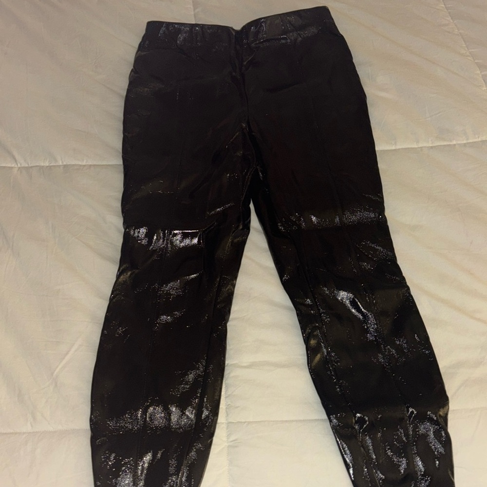 3$40❗️Black Faux leather skinny pants